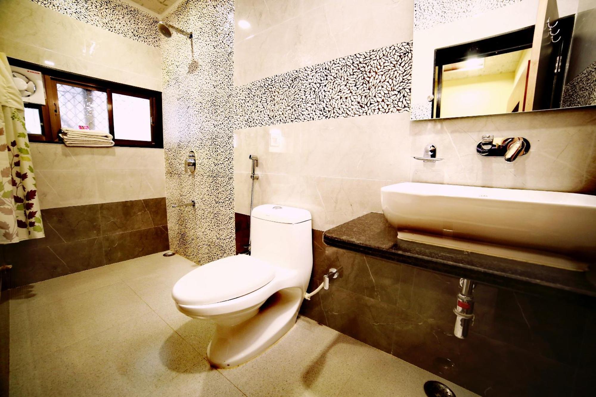 Hotel Eminence - Palm Residency Mount Abu Exterior foto