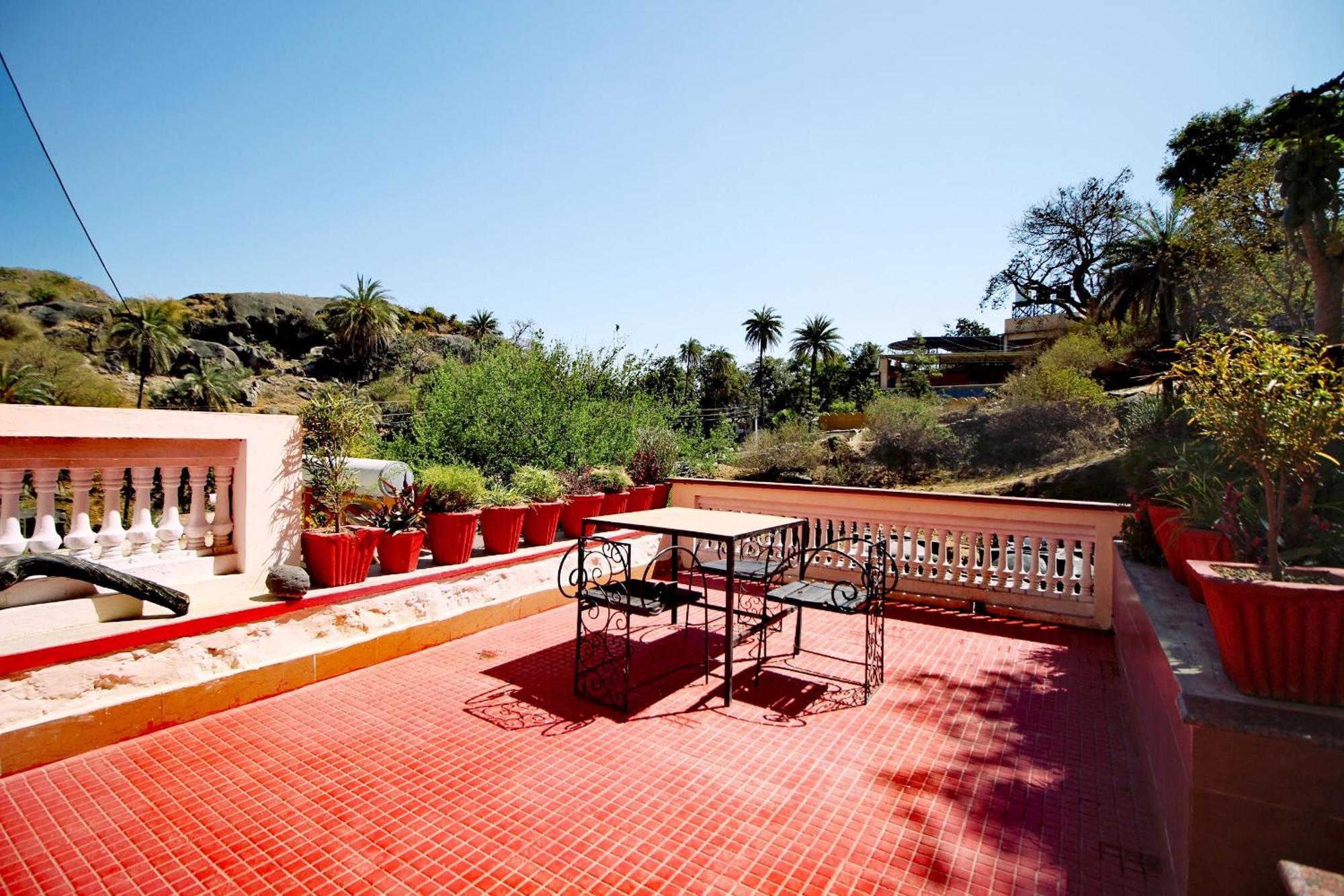 Hotel Eminence - Palm Residency Mount Abu Exterior foto