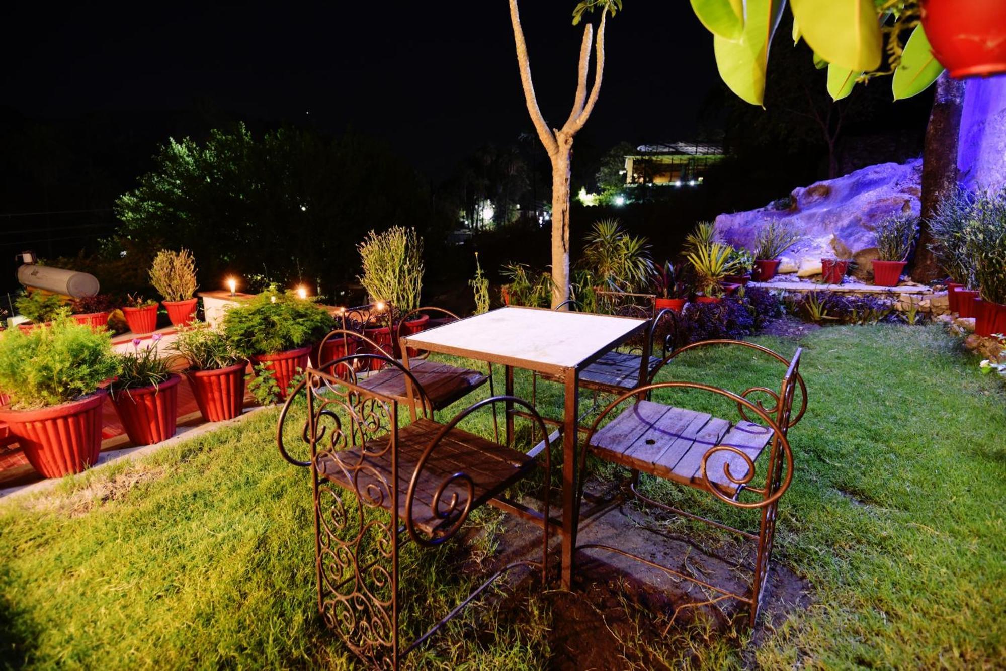 Hotel Eminence - Palm Residency Mount Abu Exterior foto